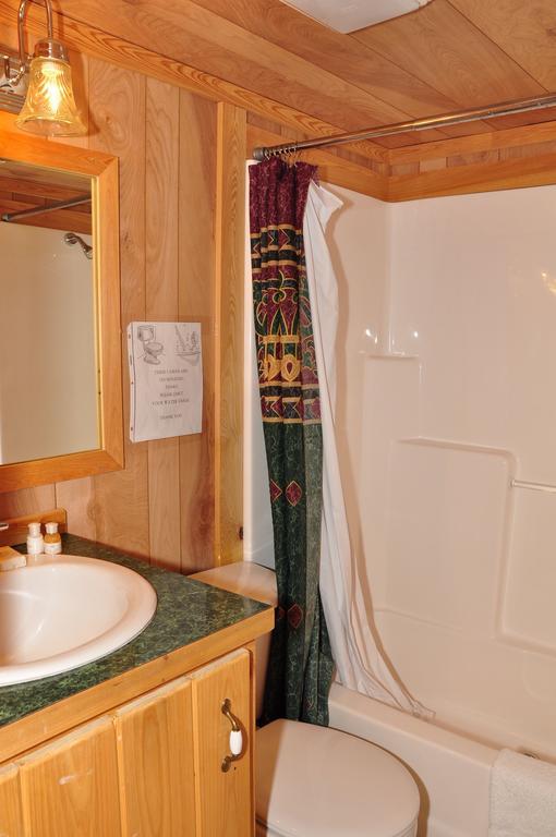 Plymouth Rock Camping Resort Rustic Cabin Elkhart Lake Buitenkant foto
